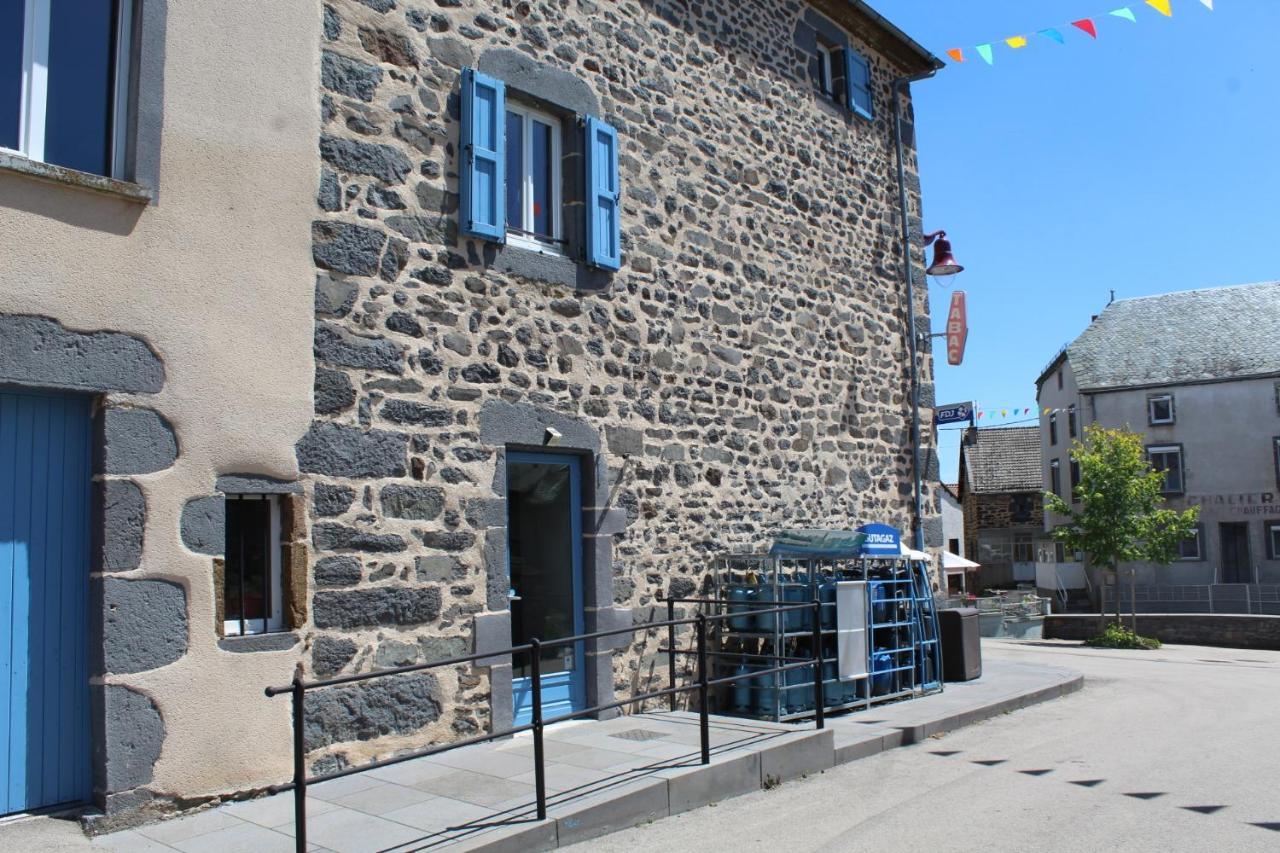 De La Planeze Hotel 3*