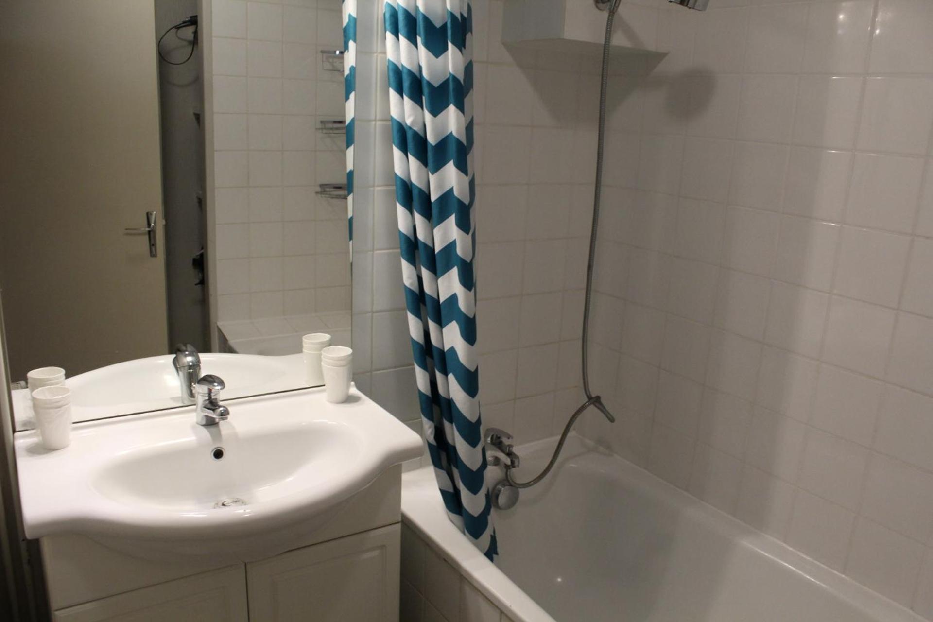 De La Planeze Hotel 3*